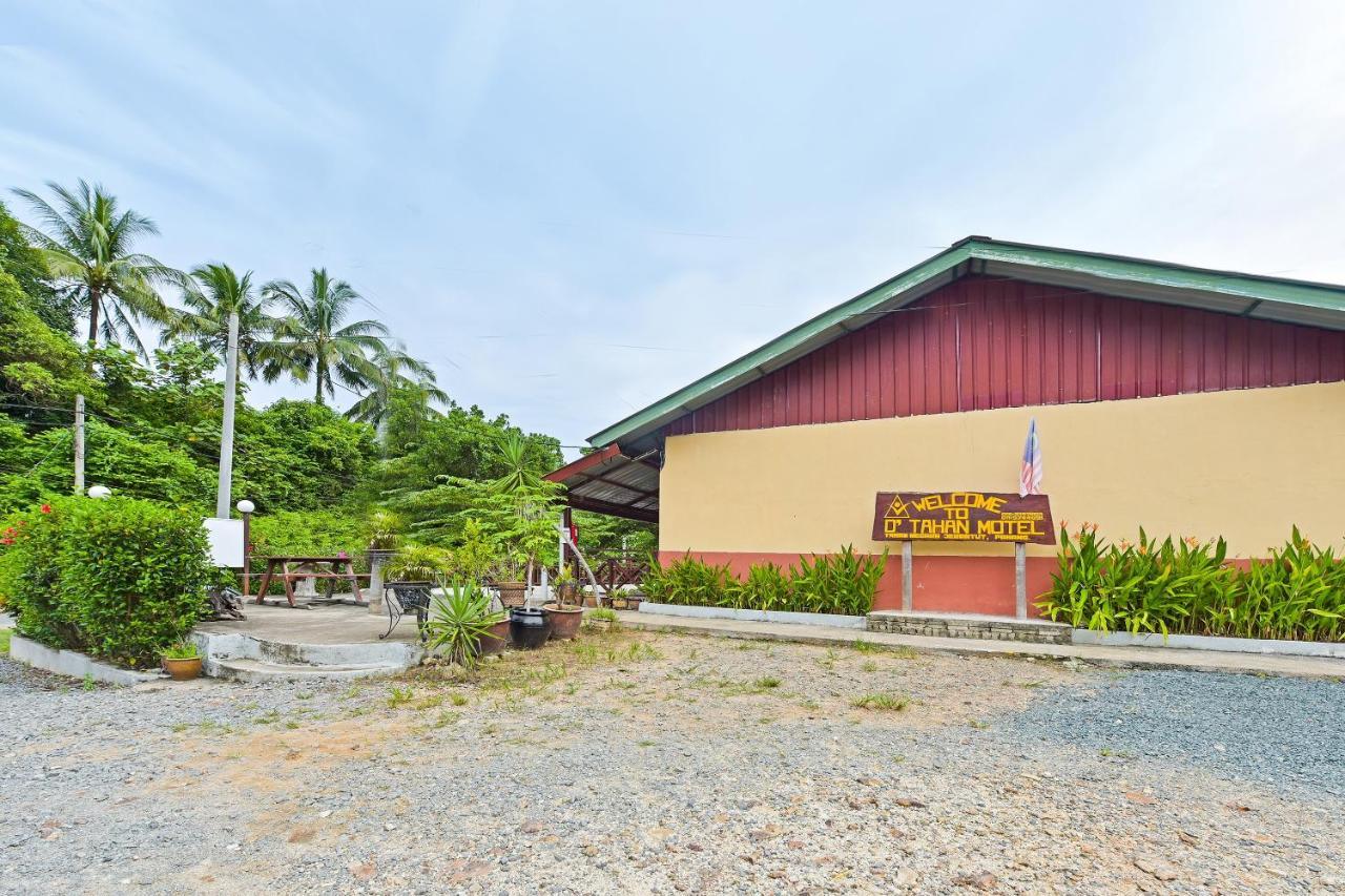 OYO 90618 D'tahan Motel Taman Negara Kuala Tahan Bagian luar foto