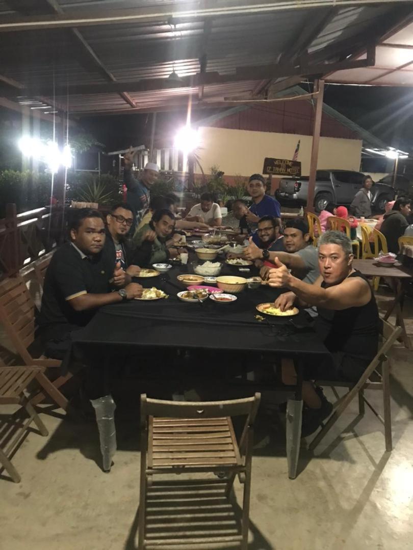 OYO 90618 D'tahan Motel Taman Negara Kuala Tahan Bagian luar foto